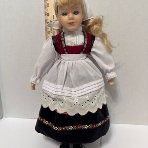 Porcelain Traditional German‎ Girl Doll